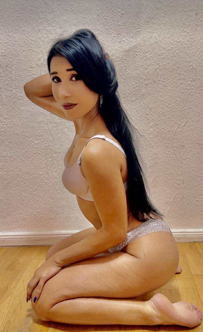 Emilia - Image 2